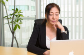森まりあが仕事に向き合う様子